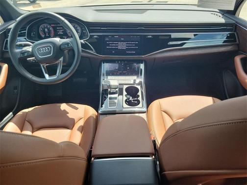 2025 Audi Q7 55 Premium