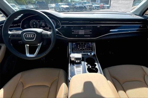 2025 Audi Q7 45 Premium Plus