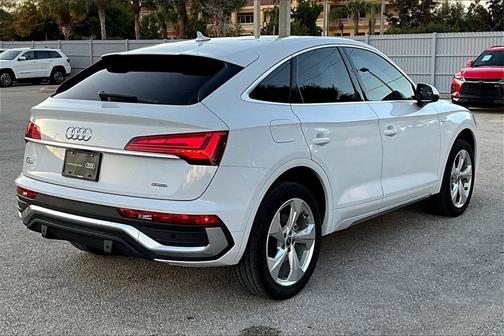 2024 Audi Q5 45 S line quattro Premium
