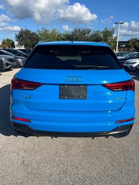 2022 Audi Q3 45 S line Premium