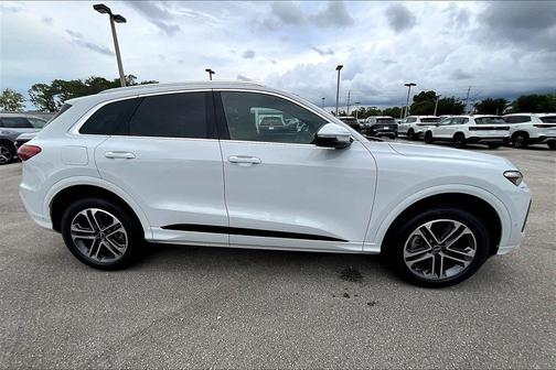 2025 Audi Q5 2.0T quattro Premium