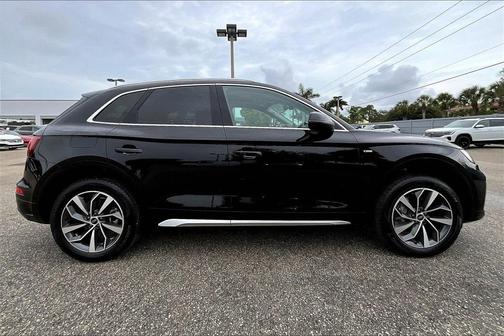 2025 Audi Q5 45 S line quattro Premium