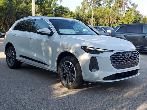2025 Audi Q5 2.0T quattro Premium
