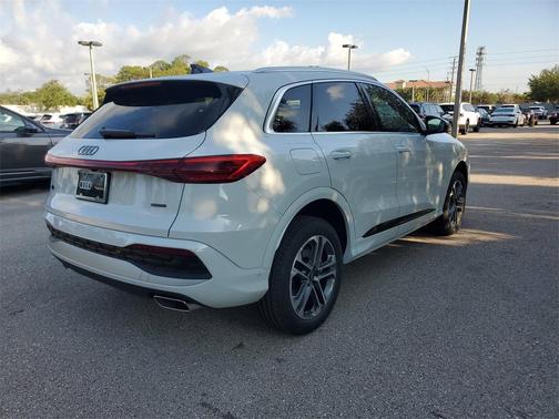 2025 Audi Q5 2.0T quattro Premium