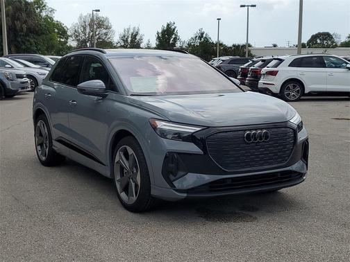 2025 Audi Q4 e-tron 55 quattro Premium