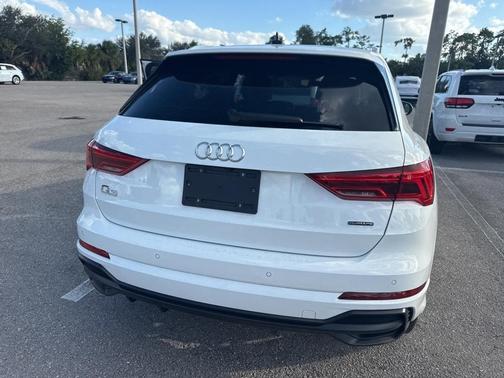 2022 Audi Q3 45 S line Premium