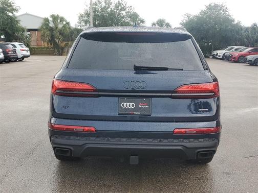 2025 Audi Q7 55 Premium