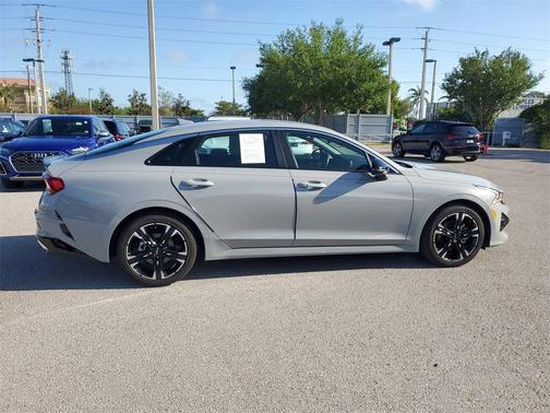 2023 Kia K5 GT-Line