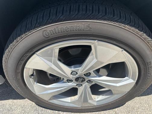 2022 Audi Q5 45 S line Premium Plus