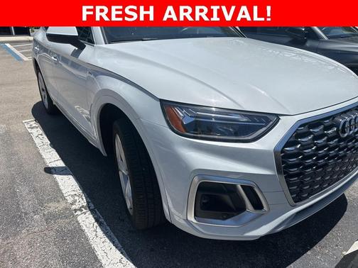 2022 Audi Q5 45 S line Premium Plus