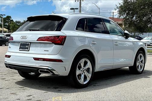 2025 Audi Q5 45 S line quattro Premium