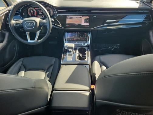 2023 Audi Q7 55 Premium Plus