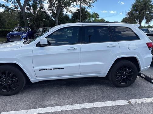 2021 Jeep Grand Cherokee Laredo X