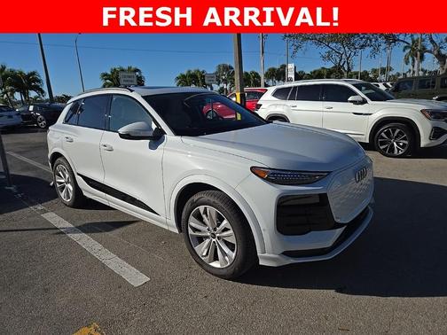 2025 Audi Q6 e-tron Premium