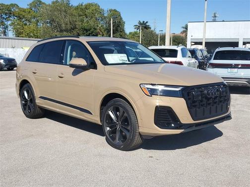 2025 Audi Q7 55 Premium