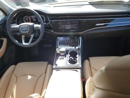 2025 Audi Q7 55 Premium