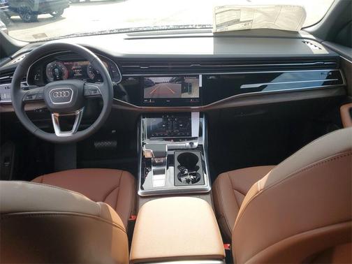 2025 Audi Q8 55 Premium