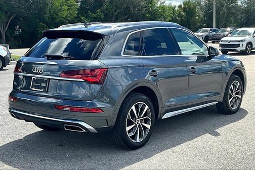 2023 Audi Q5 45 S line Premium Plus