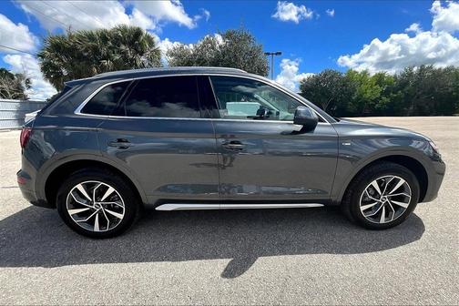 2023 Audi Q5 45 S line Premium Plus
