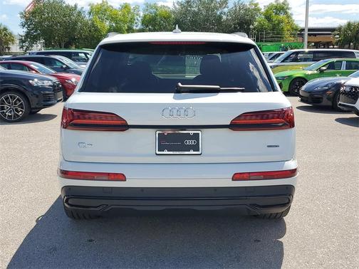2022 Audi Q7 55 Prestige