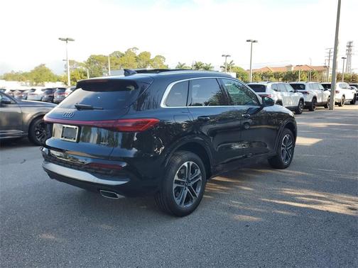 2025 Audi Q5 2.0T quattro Premium