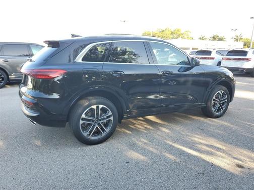 2025 Audi Q5 2.0T quattro Premium