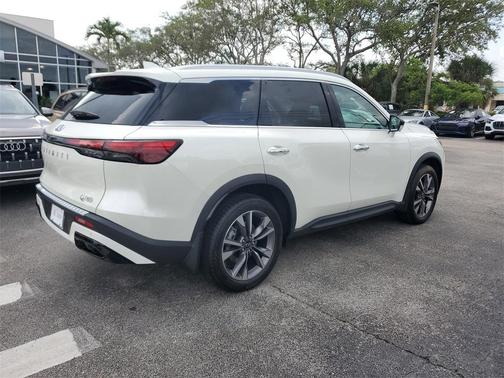 2023 INFINITI QX60 Luxe