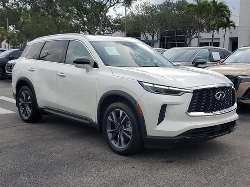 2023 INFINITI QX60 Luxe