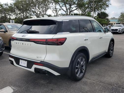 2023 INFINITI QX60 Luxe