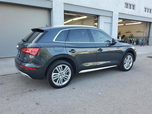 2018 Audi Q5 2.0T Tech Premium