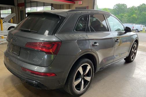 2024 Audi Q5 45 S line quattro Premium