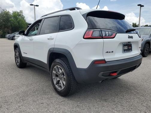 2022 Jeep Cherokee Trailhawk