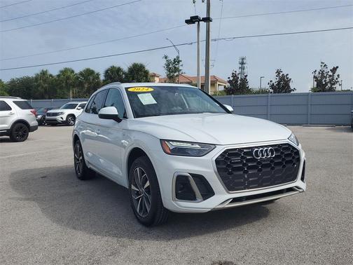 2024 Audi Q5 45 S line quattro Premium