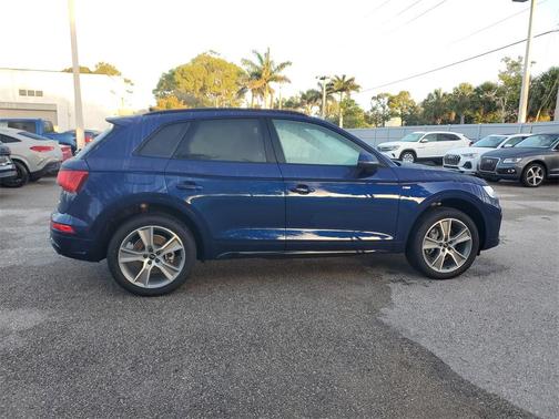 2025 Audi Q5 45 S line quattro Premium