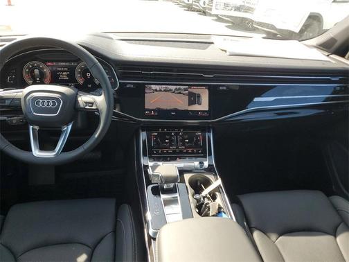 2025 Audi Q7 55 Premium