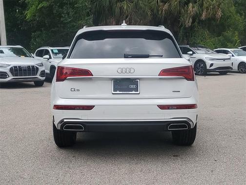 2023 Audi Q5 45 S line Premium Plus