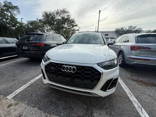 2023 Audi Q5 45 S line Premium Plus
