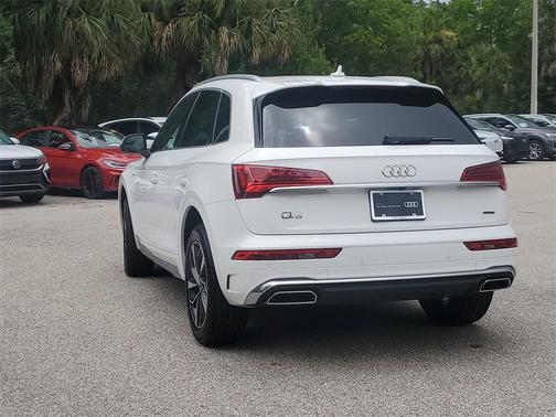 2023 Audi Q5 45 S line Premium Plus