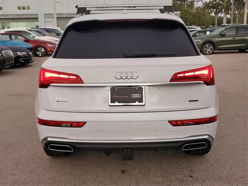 2024 Audi Q5 45 S line quattro Premium