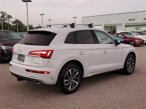 2024 Audi Q5 45 S line quattro Premium