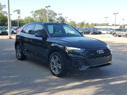 2025 Audi Q5 45 S line quattro Premium