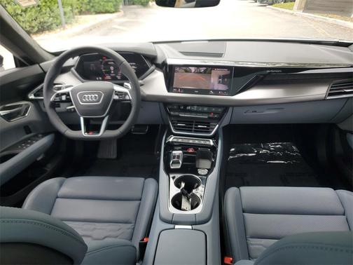 2023 Audi RS e-tron GT Base