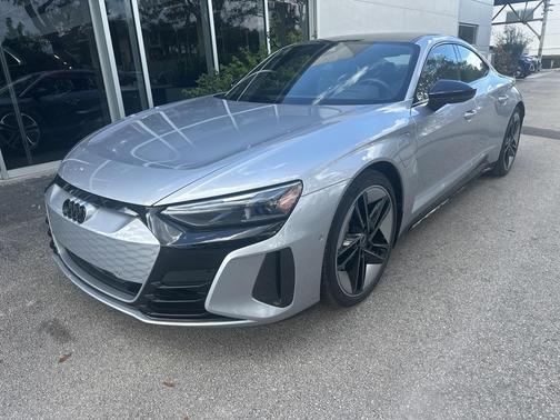2023 Audi RS e-tron GT Base