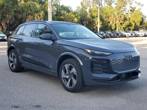 2025 Audi Q6 e-tron Premium
