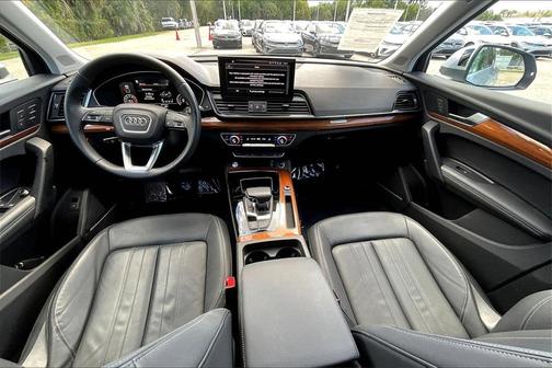 2023 Audi Q5 40 Premium Plus