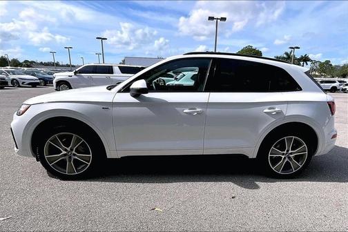 2025 Audi Q5 45 S line quattro Premium