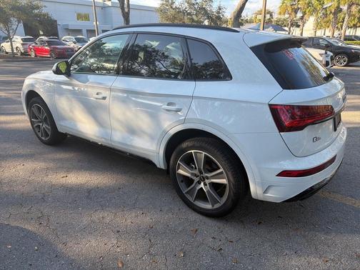 2025 Audi Q5 45 S line quattro Premium