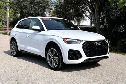 2025 Audi Q5 45 S line quattro Premium