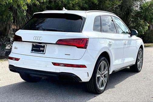 2025 Audi Q5 45 S line quattro Premium
