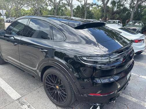 2021 Porsche Cayenne GTS